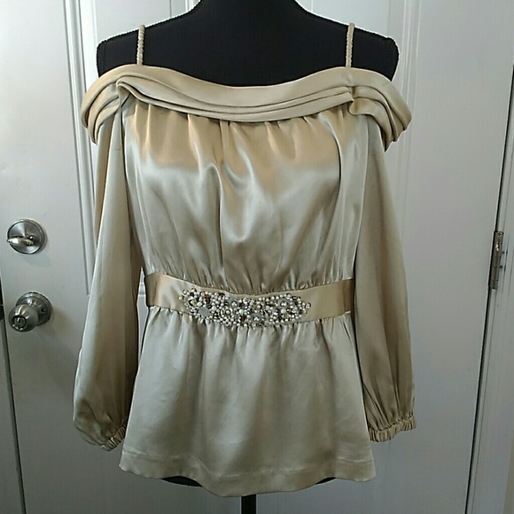 Marc Bouwer Tops - Marc Bouwer Glamit!  off shoulder blouse